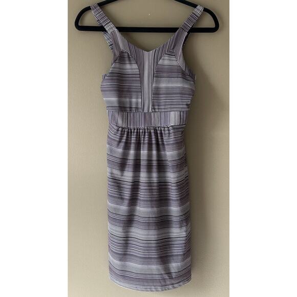 Tehama S Athletic Dress Shelf Bra Straps Tank Stripe Stretch Golf Beach Outdoor - Picture 1 of 9
